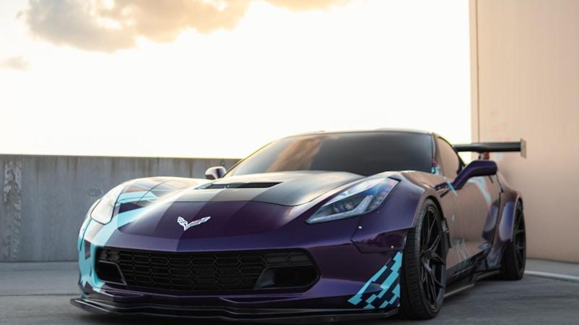 Porsche Taycan Turbo S Cross Turismo 2024